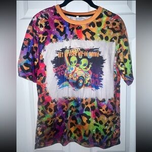 Lisa Frank Alien T-Shirt size S Leopard / Cheetah Print & Tie Dye Rainbow